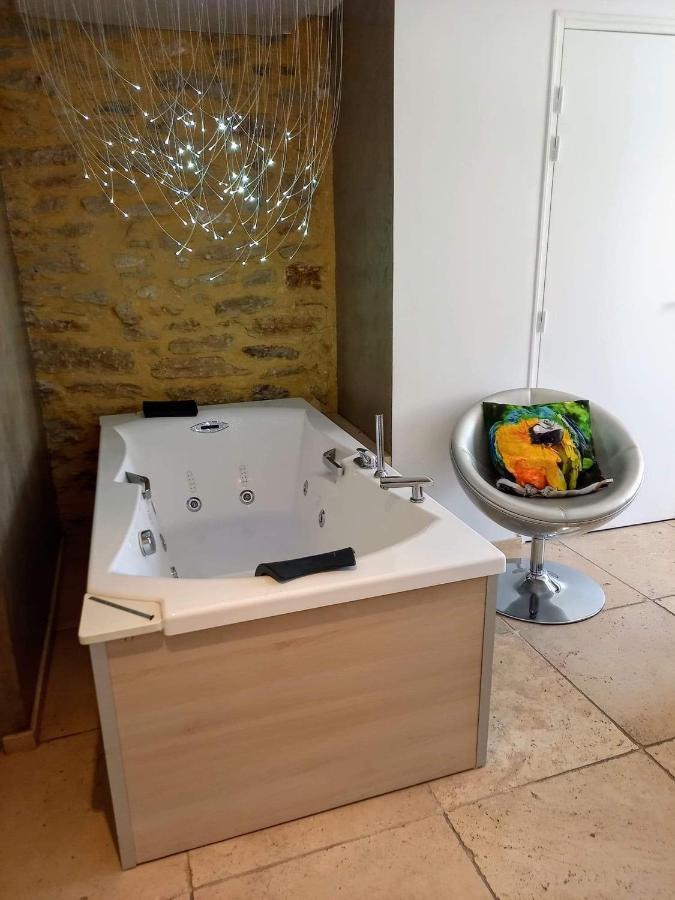 Les Chambres Du Vieux Bistrot Cabrières-dʼAvignon Dış mekan fotoğraf