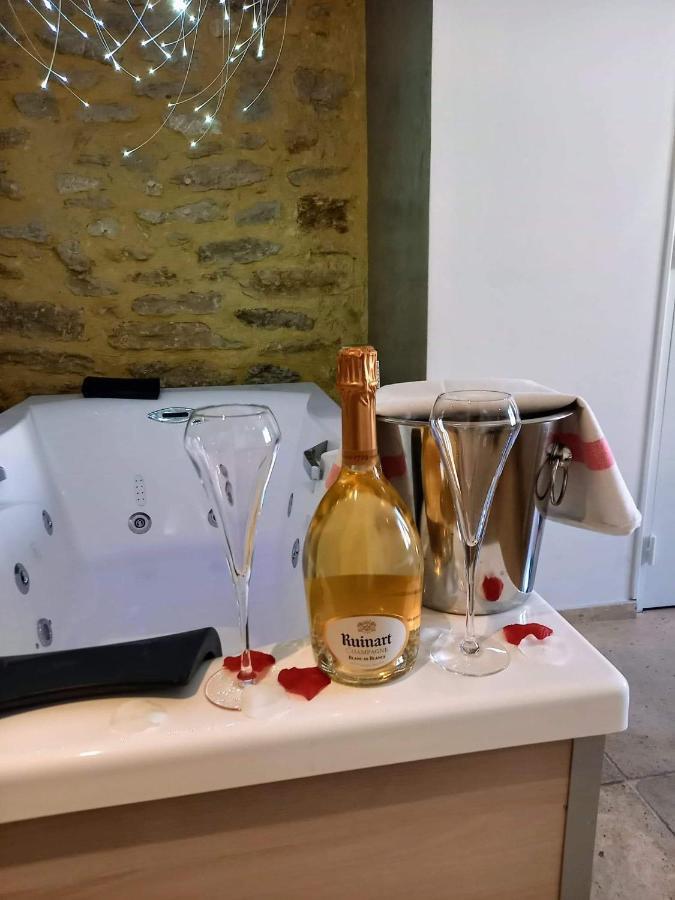 Les Chambres Du Vieux Bistrot Cabrières-dʼAvignon Dış mekan fotoğraf
