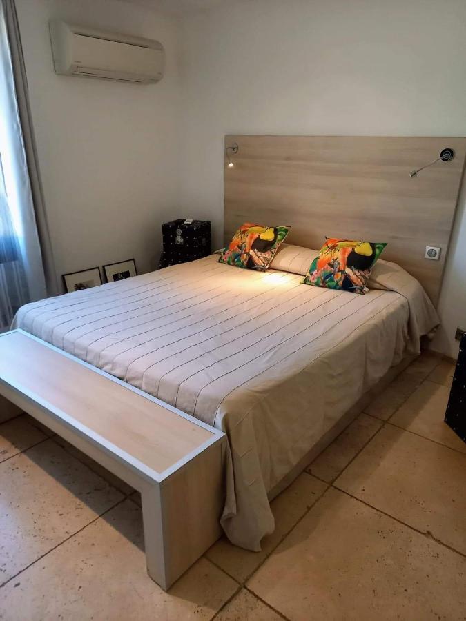 Les Chambres Du Vieux Bistrot Cabrières-dʼAvignon Dış mekan fotoğraf