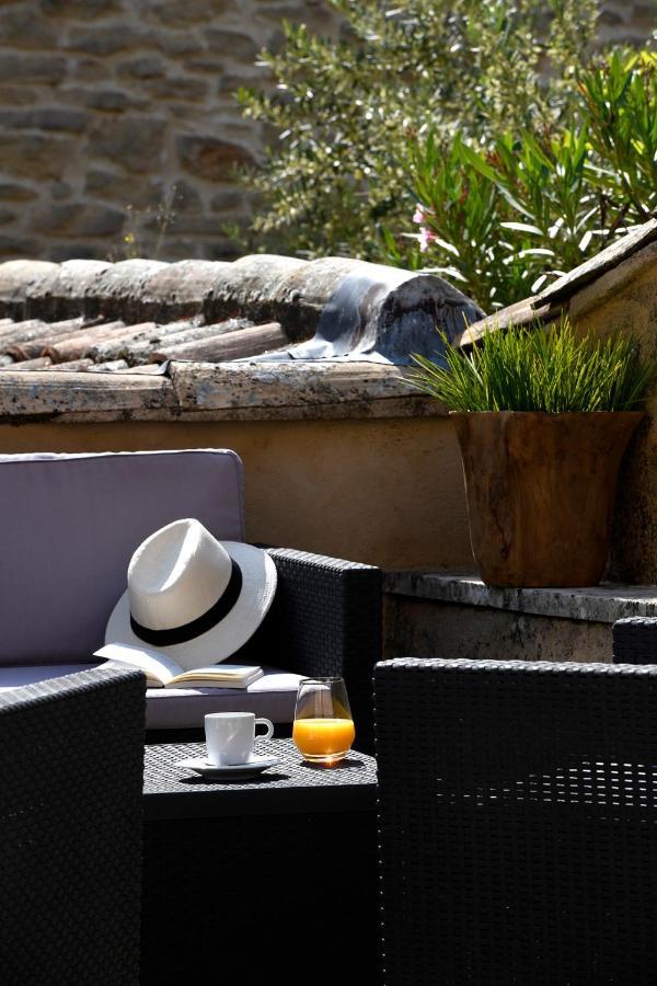 Les Chambres Du Vieux Bistrot Cabrières-dʼAvignon Dış mekan fotoğraf