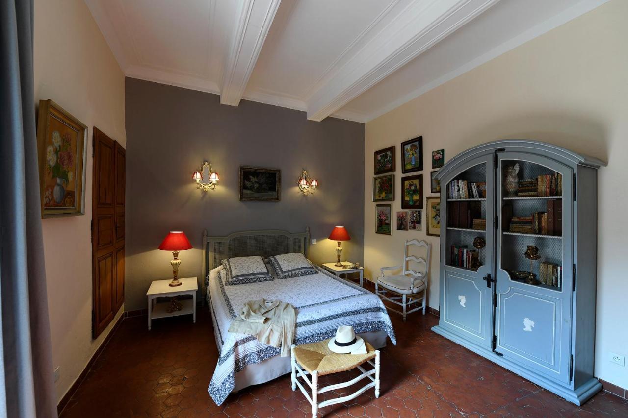 Les Chambres Du Vieux Bistrot Cabrières-dʼAvignon Dış mekan fotoğraf