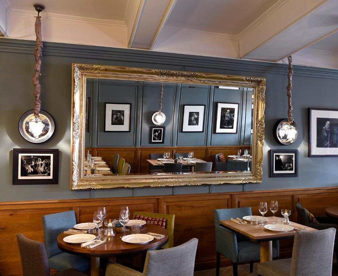Les Chambres Du Vieux Bistrot Cabrières-dʼAvignon Dış mekan fotoğraf